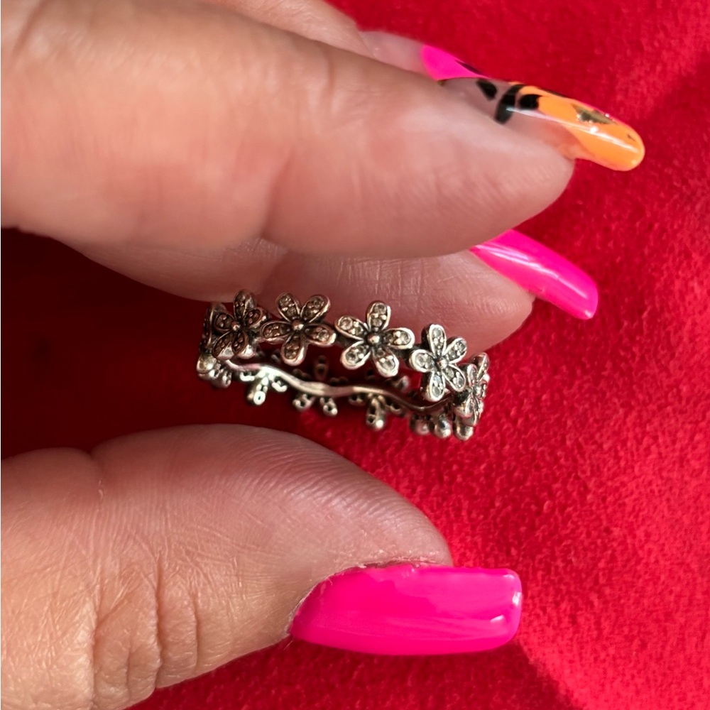 Pandora Daisy Ring